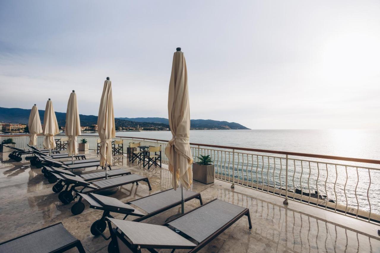 Hotel Arc En Ciel Диано Марина Екстериор снимка