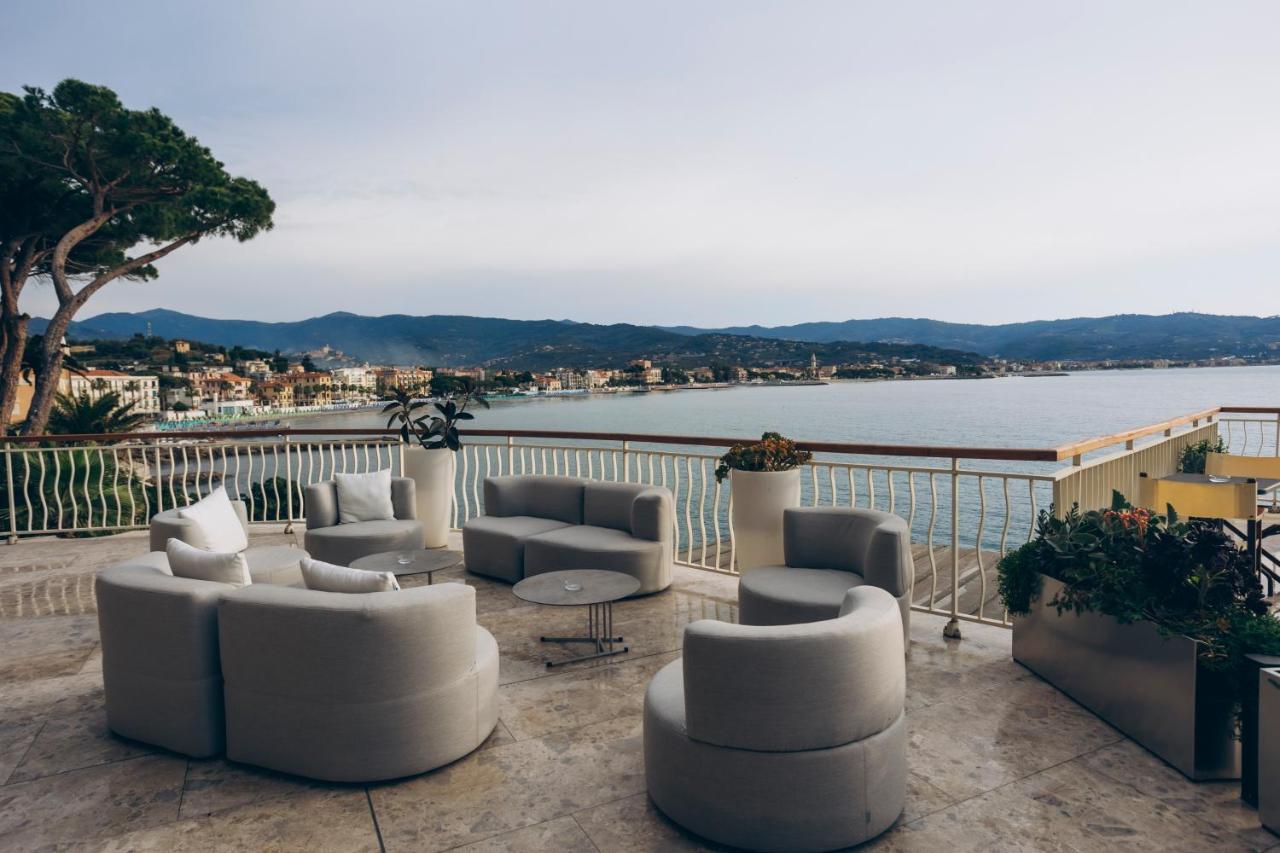 Hotel Arc En Ciel Диано Марина Екстериор снимка